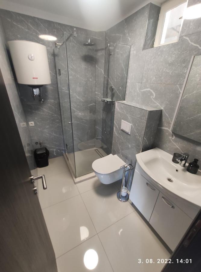 Aqua Apartments 오미스 외부 사진