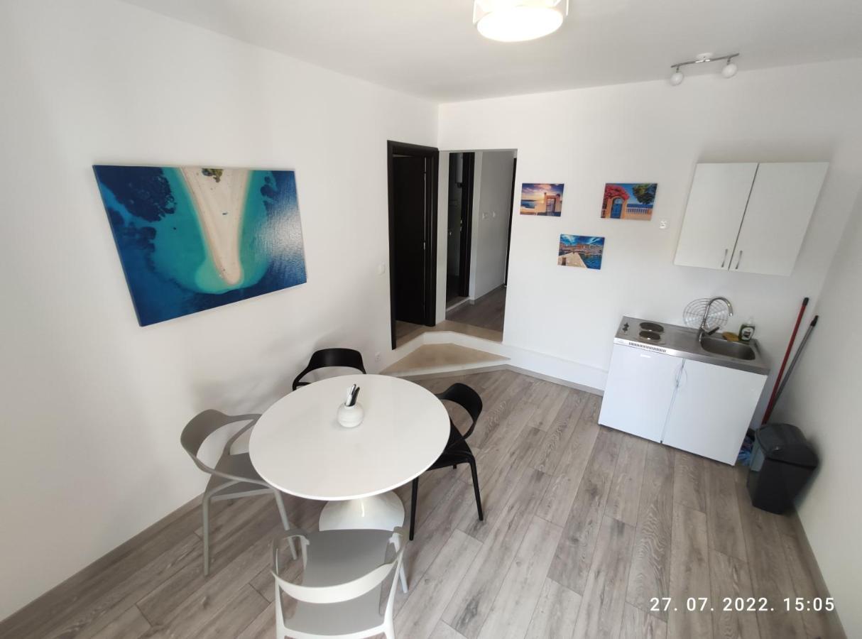 Aqua Apartments 오미스 외부 사진