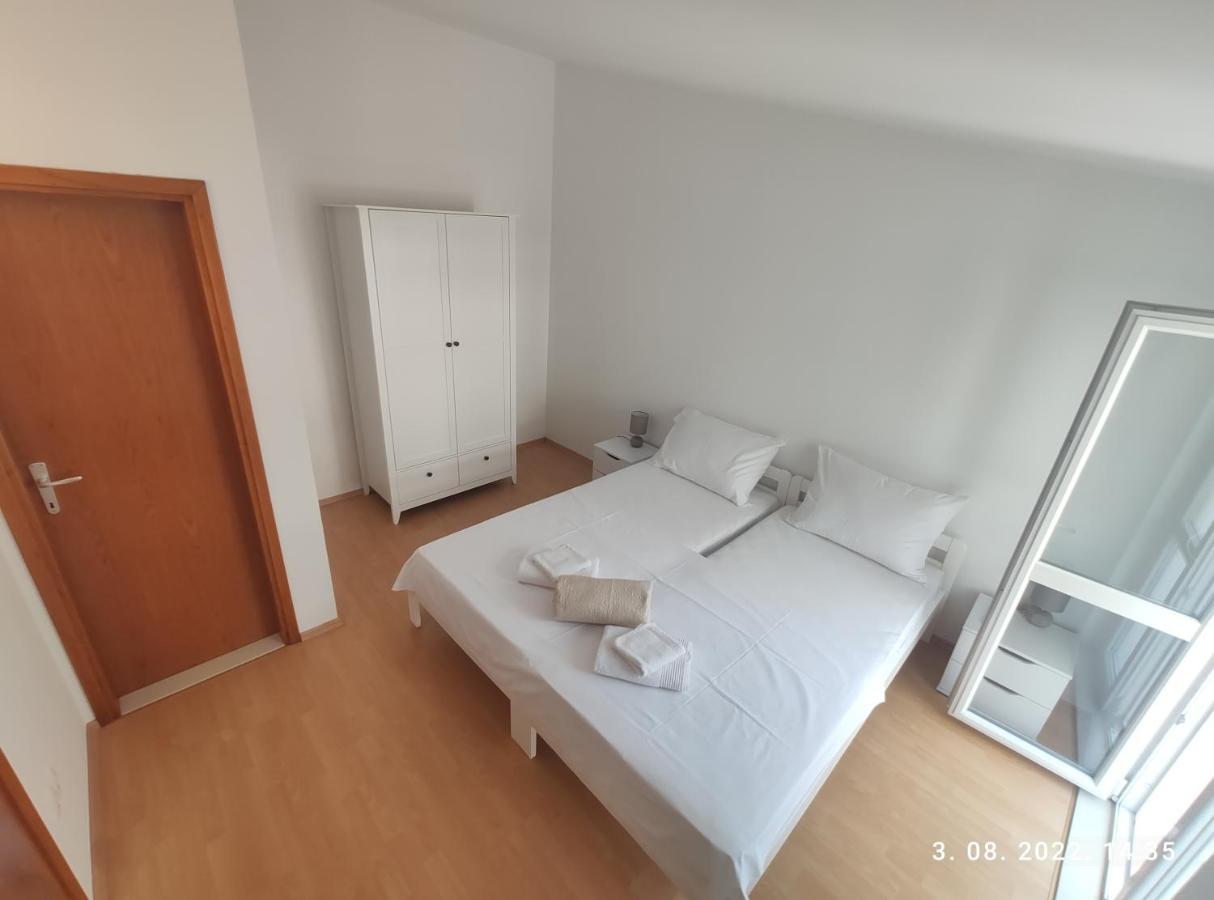 Aqua Apartments 오미스 외부 사진