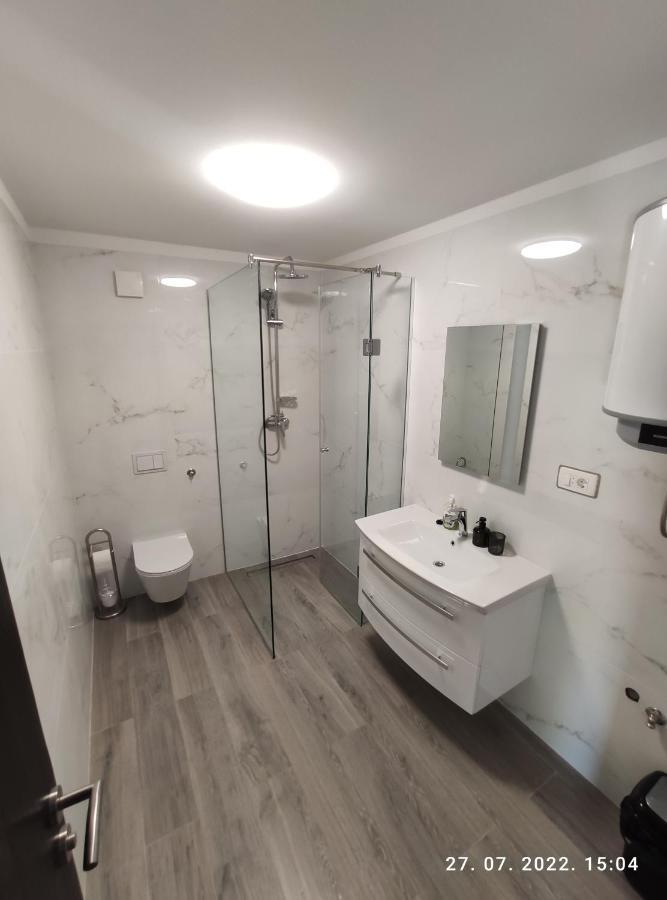 Aqua Apartments 오미스 외부 사진