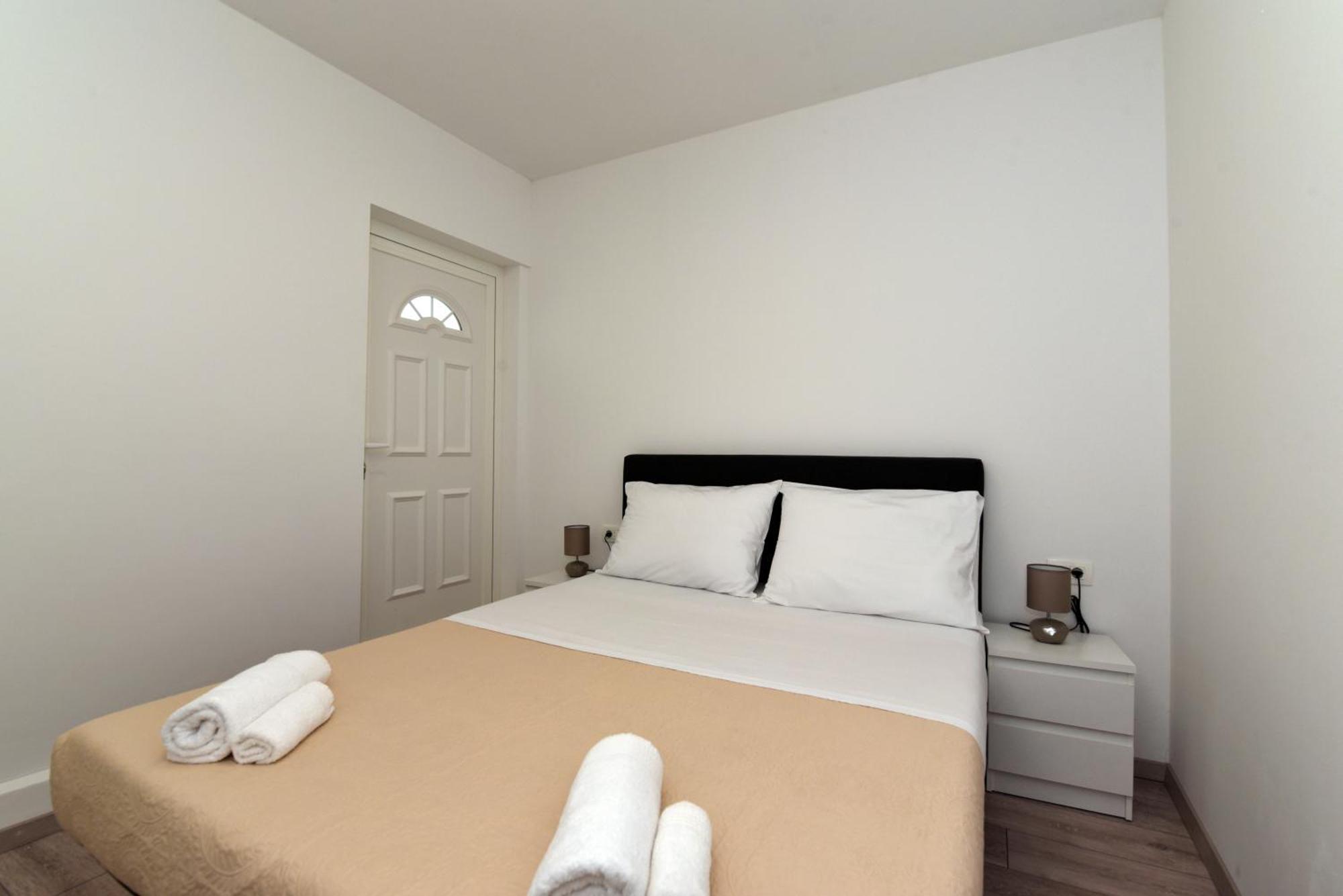 Aqua Apartments 오미스 외부 사진