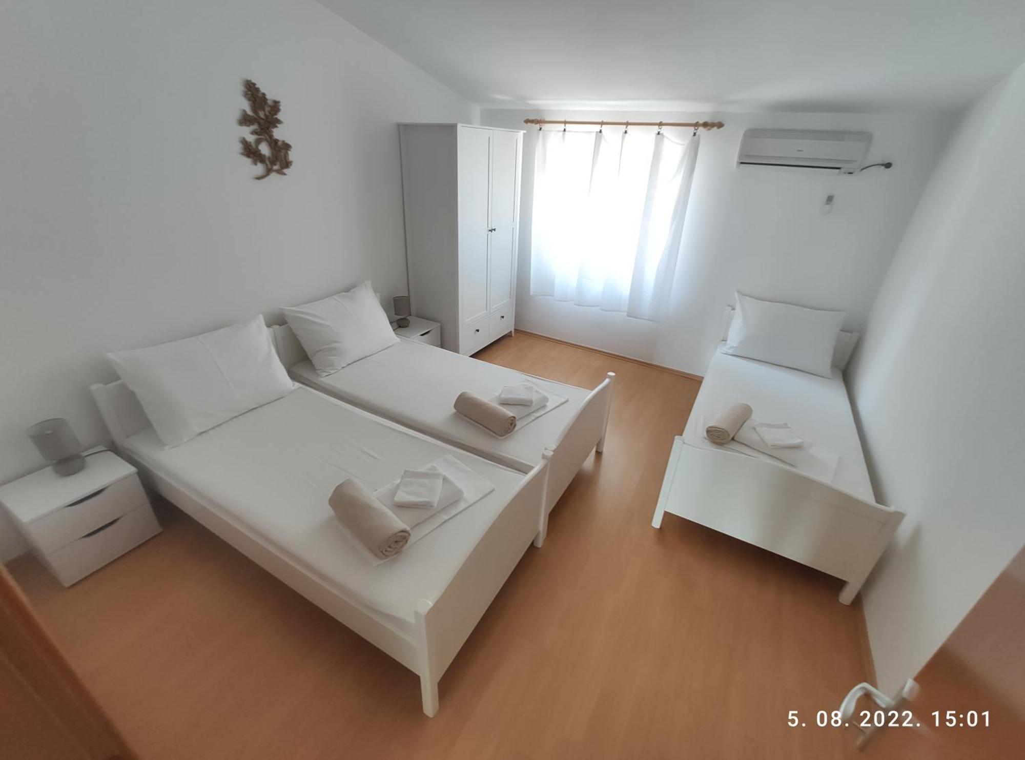 Aqua Apartments 오미스 객실 사진